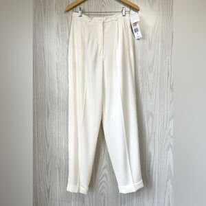 CHAUS Exquisite Slacks in Color TUSK Size 8 NWT